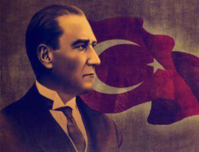 İran Olaylarında,”Atatürk”Paylaşımı Dikkar Çekti!