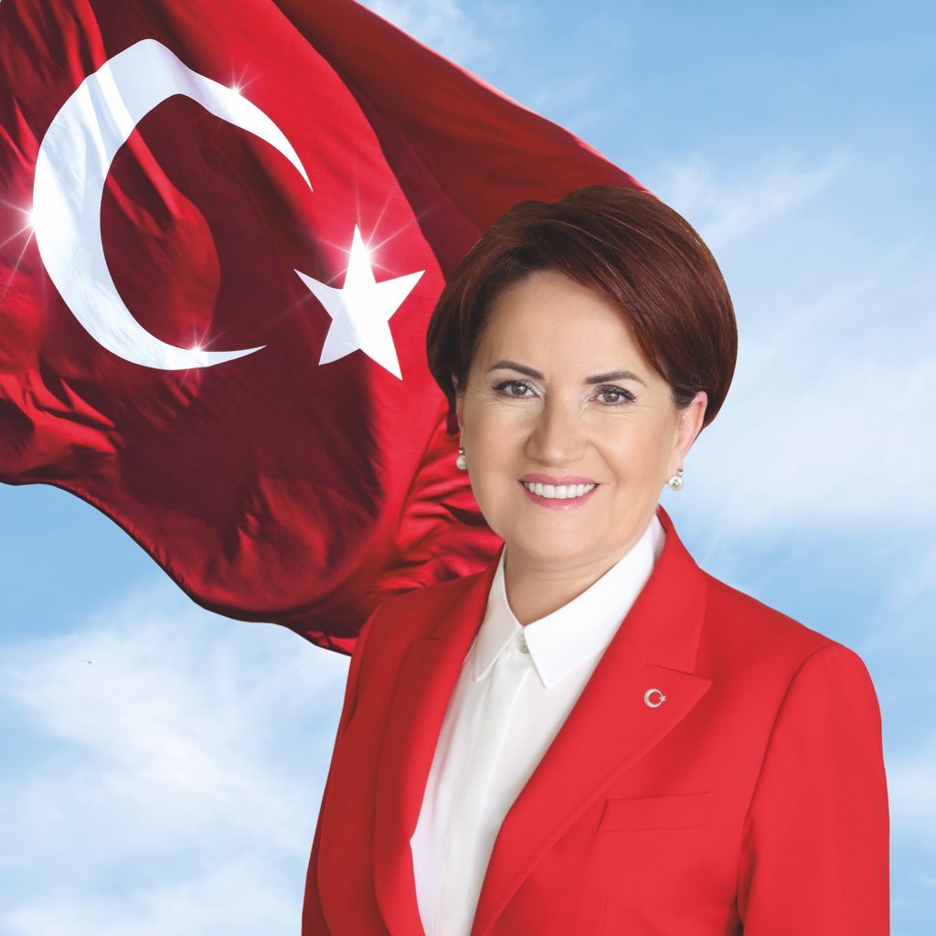 Meral Akşener Ağladı!