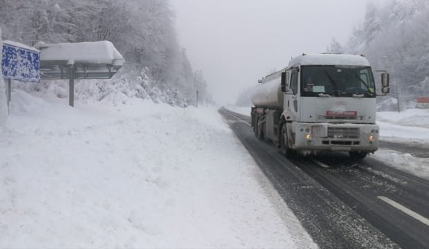 Bolu Dağı’nda kar kalınlığı 1 metreyi geçti