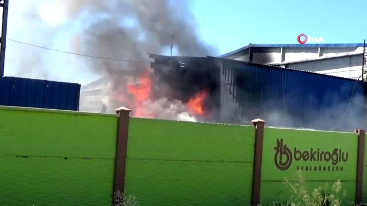 Son dakika haber! Geri dönüşün tesisinde yangın