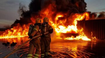 Son dakika gündem: Trabzon da yangın; 6 ev kül oldu