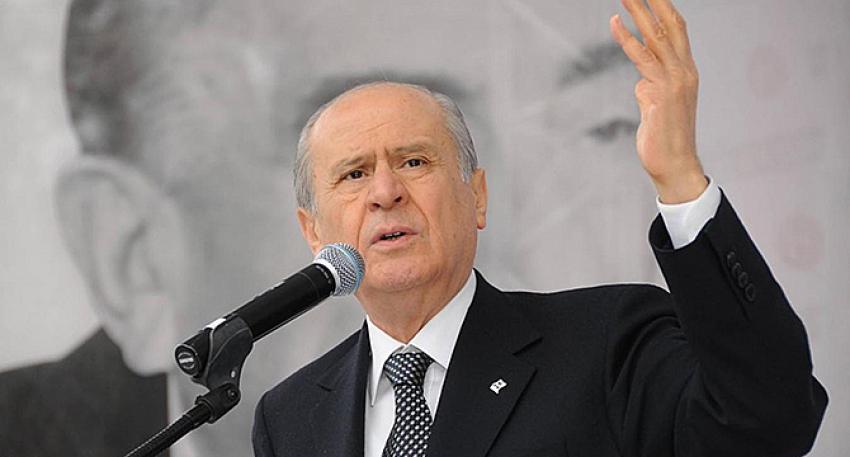 BAHÇELİ: BİLDİRİYE İMZA ATAN GENERALLERİN,MAAŞ LARI KESİLMELİDİR.