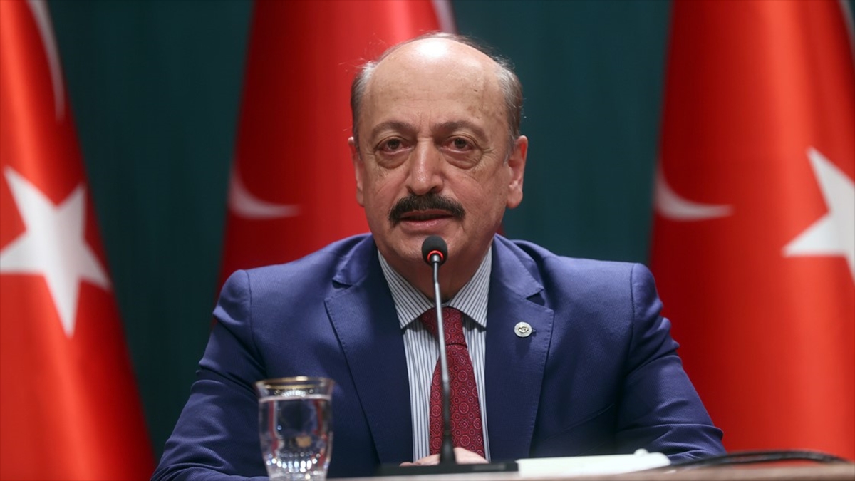 BAKAN BİLGİN: KAMU ÇALIŞANLARINA REFAH PAYI VERMEYİ DÜŞÜNÜYORUZ
