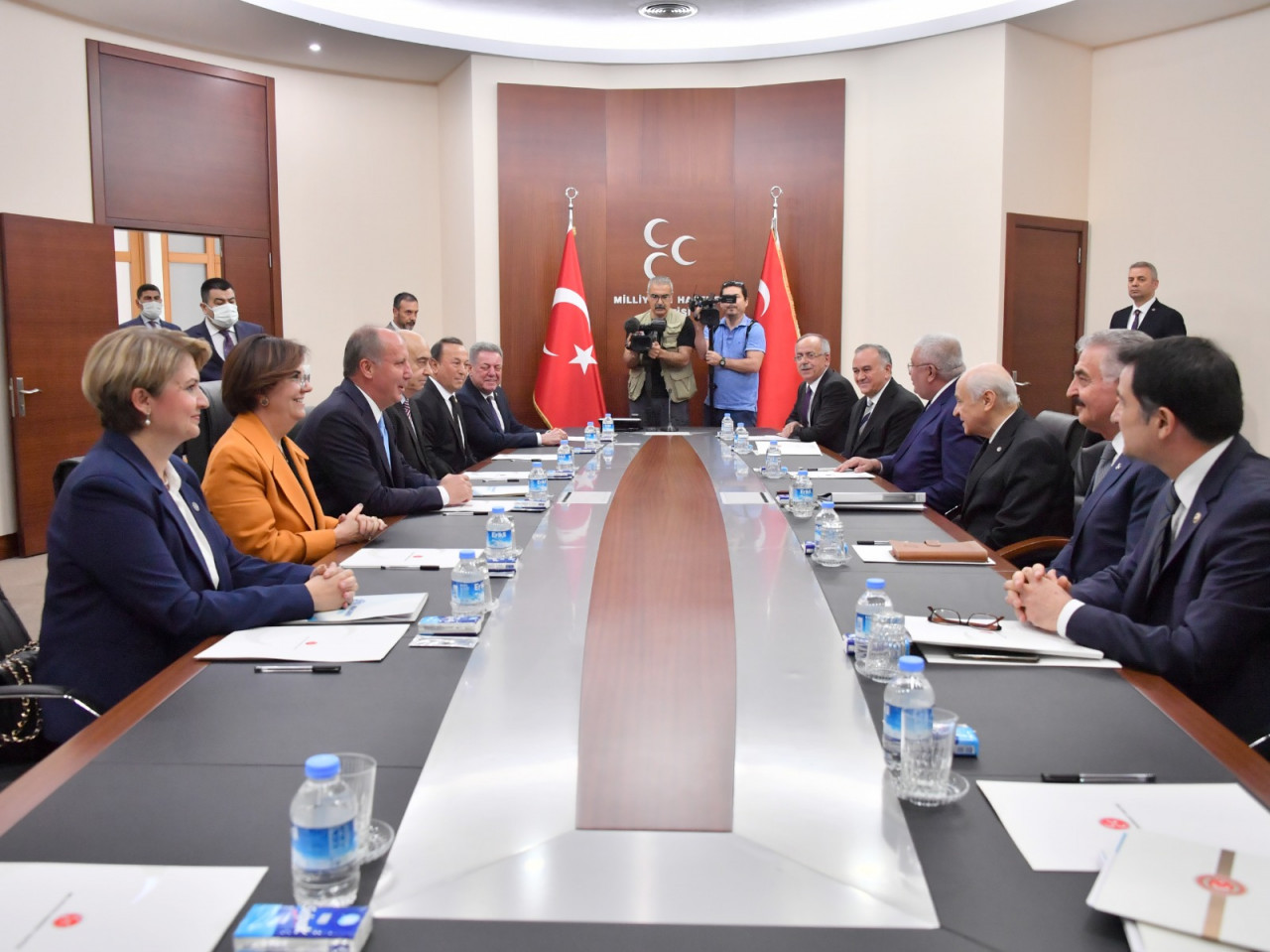 MUHARREM İNCE’DEN  DEVLET  BAHÇELİ’YE ZİYARET